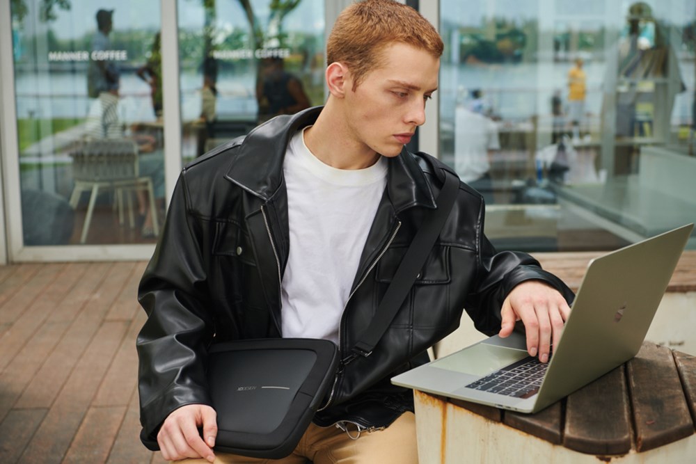 XD Design 14" Laptop Bag