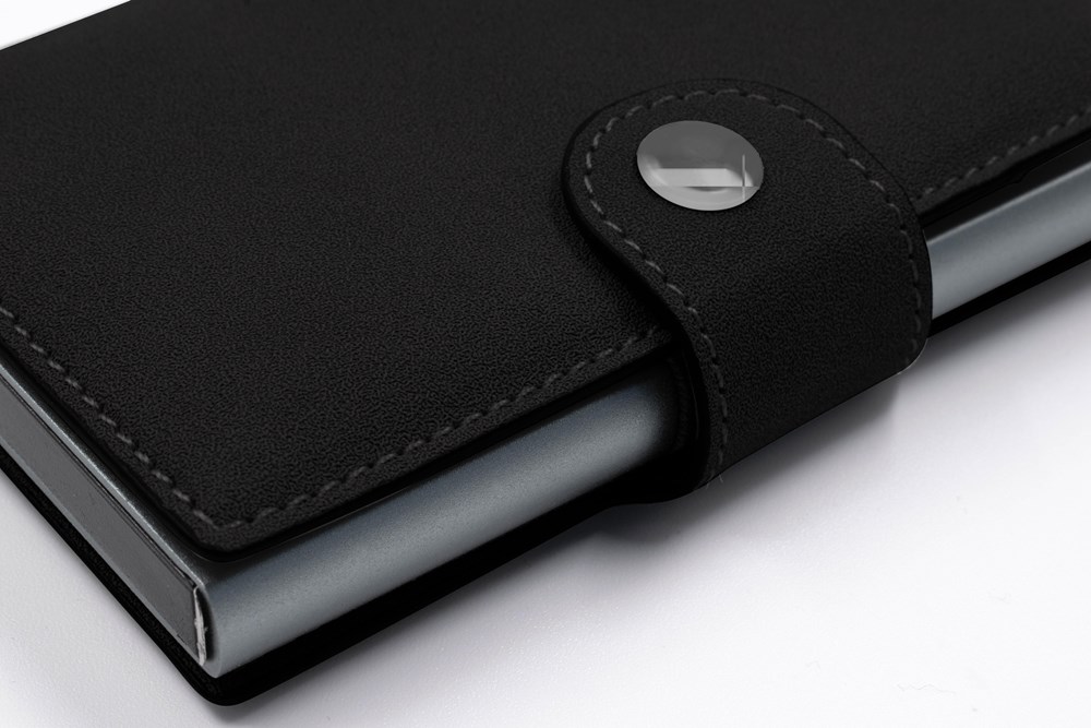 BrandCharger card holder Wally Porto | RFID protection